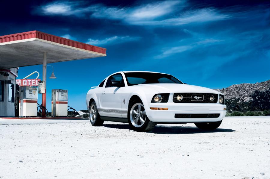  Ford Mustang 2005 года  (фото 10 из 26)